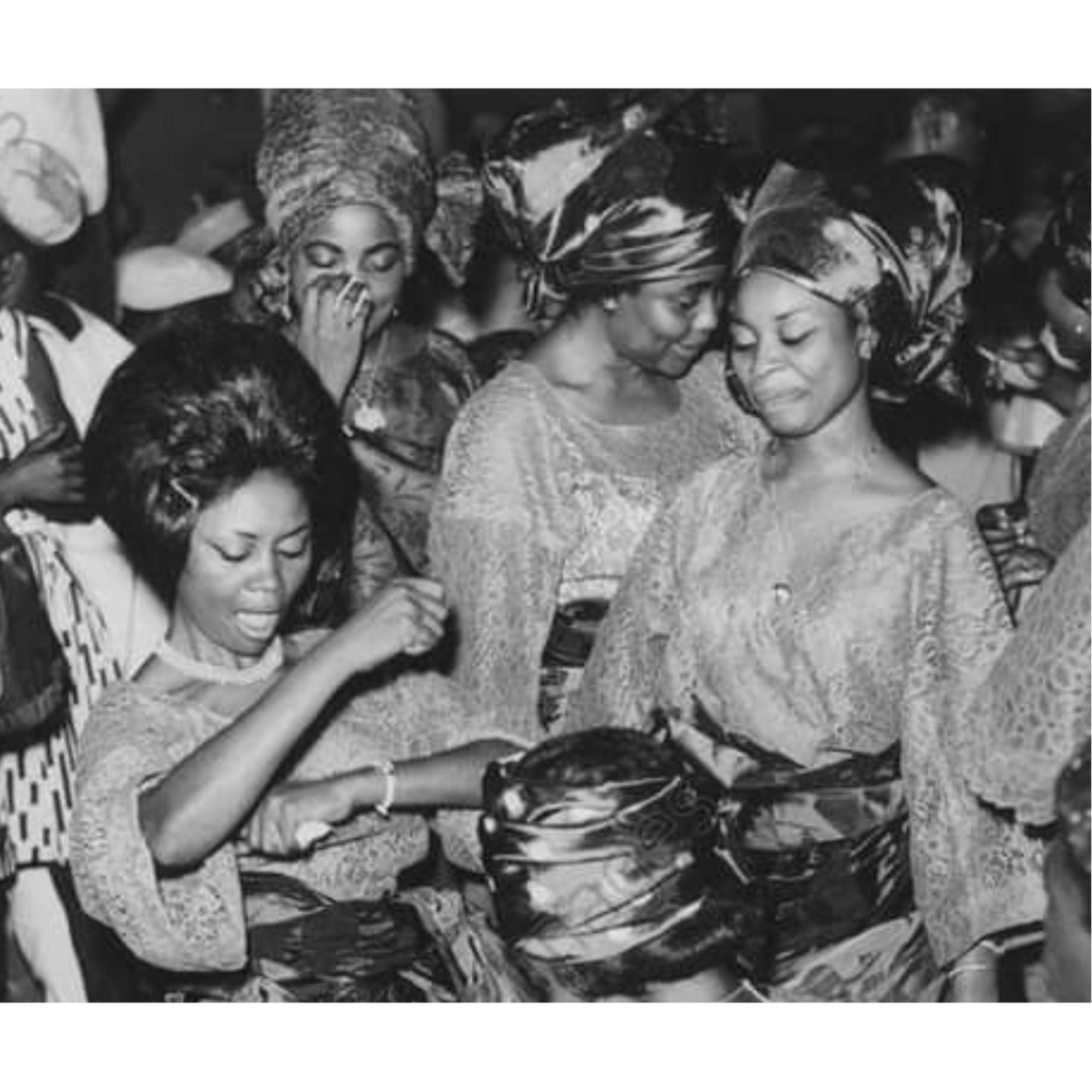 Yoruba women dancing